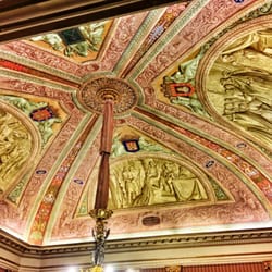 Ayuntamiento de Burgos - Dentro del ayuntamiento. Una colas de flipar.