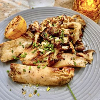 GRANVILLE - Grilled Mushrooms - New American Near Me - Pasadena, California GRANVILLE - Grilled Mushrooms - New American Near Me - Pasadena, California
