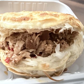 Joyness Eating - Braised Pork Flatbread - Fast Food Near Me - San Gabriel, California