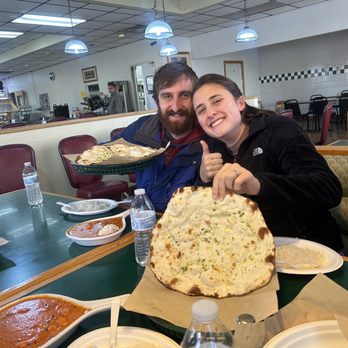 Daily Grill Napoleon - Garlic and plain naan, butter chicken - Indian Near Me - Napoleon, Ohio Daily Grill Napoleon - Garlic and plain naan, butter chicken - Indian Near Me - Napoleon, Ohio