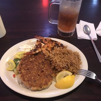 Baytown Seafood Restaurant - Special of the day "Crab Cake w/ grilled shrimp" - Seafood Near Me - Victoria, Texas