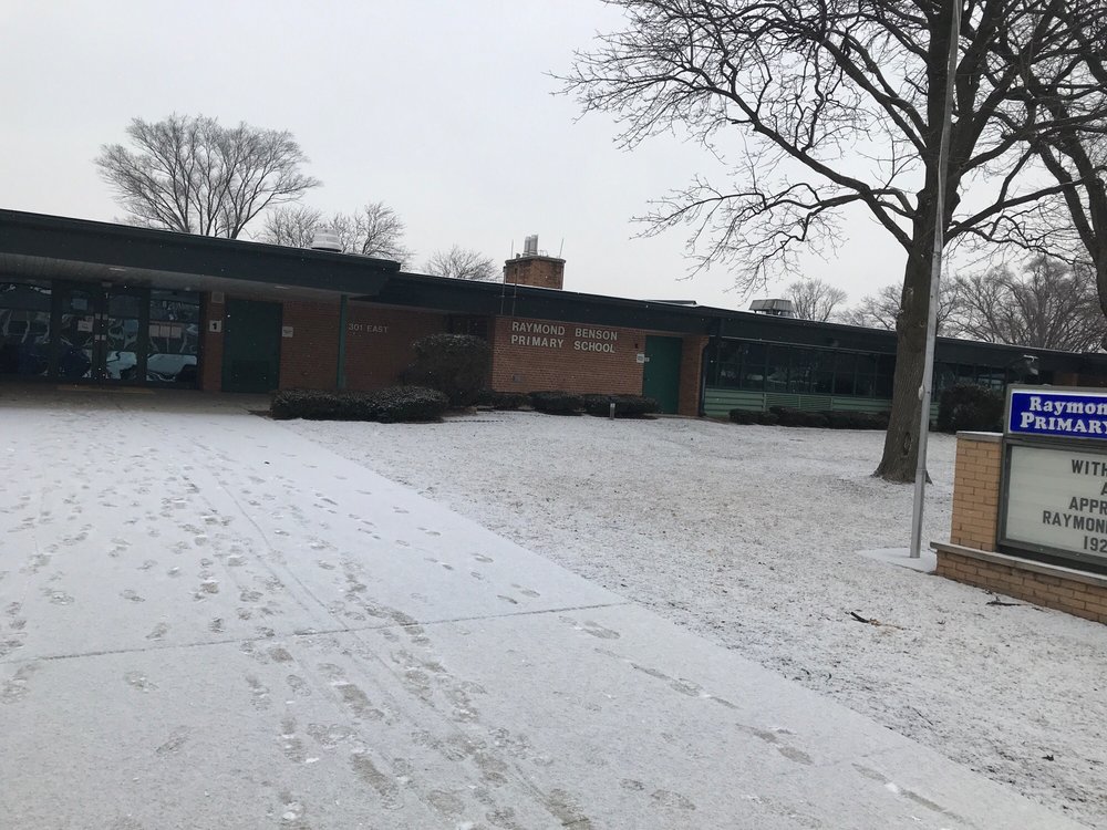 RAYMOND BENSON PRIMARY SCHOOL 301 E Washington St, Itasca, Illinois