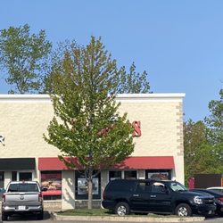 Harrow's Chicken Pies - Dedham Harrows Storefront