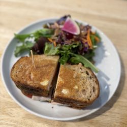 Turkey pesto panini