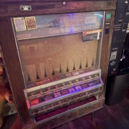 Cigarette machine Cigarette machine
