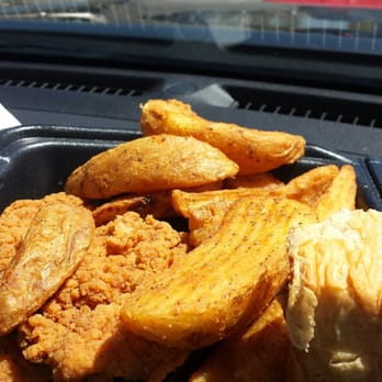 Grandma's Restaurant - Nice chicken and fries. Stopped on way to Chaco Canyon - Comfort Food Near Me - Crownpoint, New Mexico