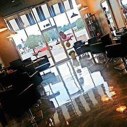 Executive Salon - West Mobile