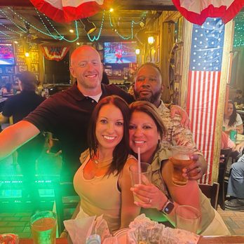 Flanigan's - Coconut Grove - Bar area - Seafood Near Me - Coconut Grove, Florida