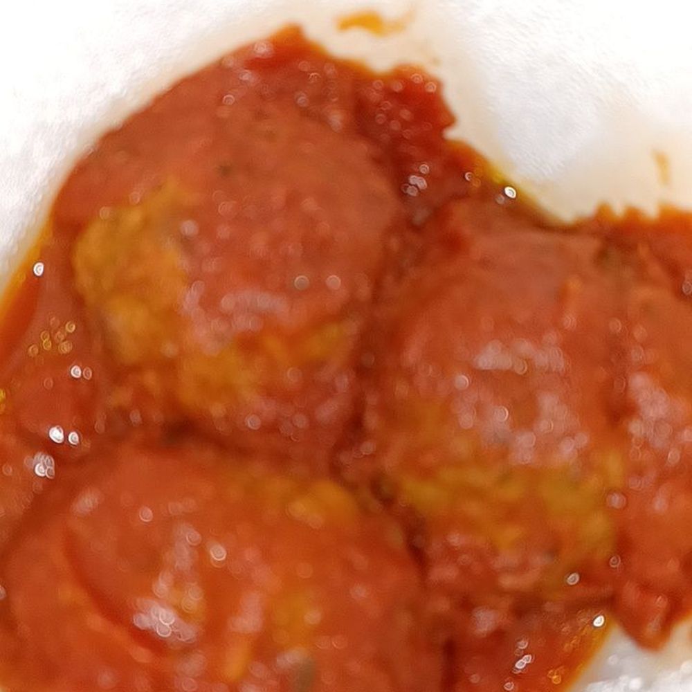 Asked for my meatballs on side so bread wouldn't get soggy... worker listened