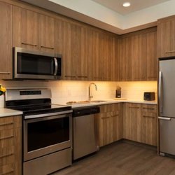 The Shore - The Shore Kelowna vacation rental suites with kitchens
