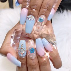 City Nails
