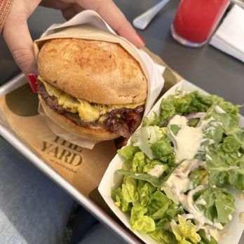 The Yard at Saltbreaker - smashburger with gluten free bun - Cocktail Bars Near Me - Alameda, California The Yard at Saltbreaker - smashburger with gluten free bun - Cocktail Bars Near Me - Alameda, California