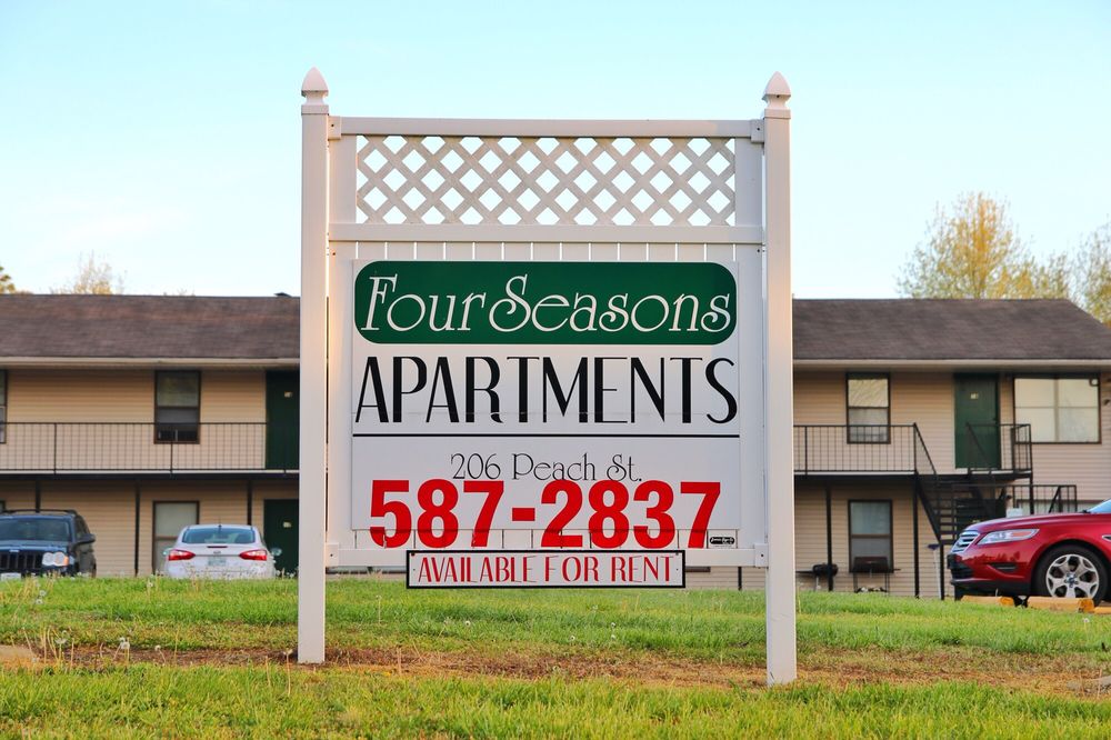 UTM FOUR SEASONS APARTMENTS Updated June 2024 206 W Peach St