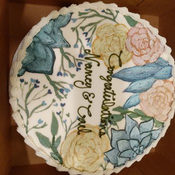 Candy Haven and Cakes - Bakeries Near Me - Denton, Texas