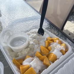 On A Roll Food Truck - Mango Sticky Rice
