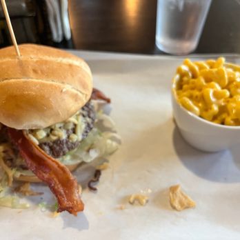 OMG! Burgers & Brew - Burgers Near Me - Pendleton, Oregon OMG! Burgers & Brew - Burgers Near Me - Pendleton, Oregon