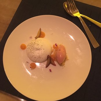 Marea - Meringue - Italian Near Me - New York, New York Marea - Meringue - Italian Near Me - New York, New York