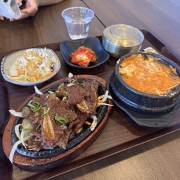 Kalbi and tofu soup Kalbi and tofu soup