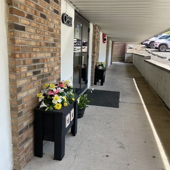 Luzader's 3 Girls Diner - Entrance - American Near Me - Sutton, West Virginia