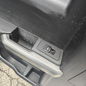 Carvana Pittsburgh - White residue that is all over my truck. - Auto Loan Providers Near Me - Bridgeville, Pennsylvania