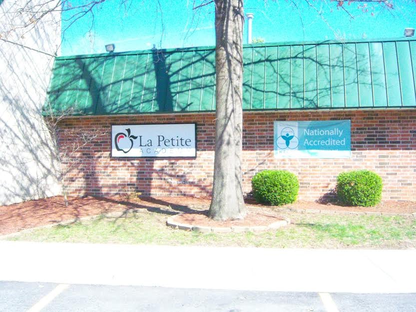 LA PETITE ACADEMY OF FENTON Updated September 2024 12 Photos 1000