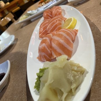 Sushi Zone - Sake nigiri - Sushi Bars Near Me - Livermore, California Sushi Zone - Sake nigiri - Sushi Bars Near Me - Livermore, California