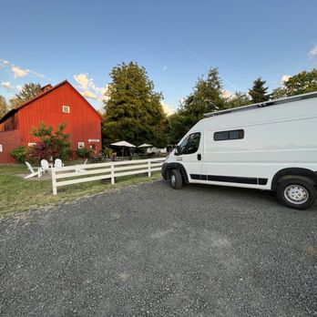Saginaw Vineyard - a white van parked in front of a red barn - Wineries Near Me - Cottage Grove, Oregon Saginaw Vineyard - a white van parked in front of a red barn - Wineries Near Me - Cottage Grove, Oregon