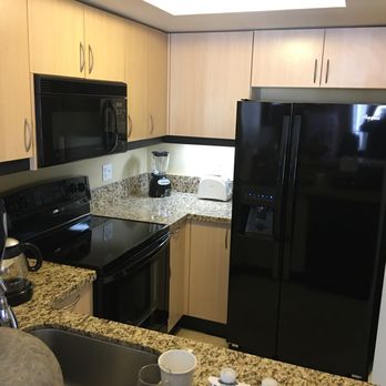 The Mutiny Hotel - The kitchen has everything you want for a short stay - Hotels Near Me - Miami, Florida