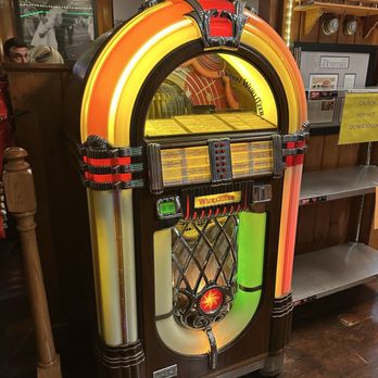 Rosalie's Pizza - Jukebox - Italian Near Me - Bar Harbor, Maine