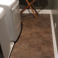 The Carpet Barn - Bathroom 2