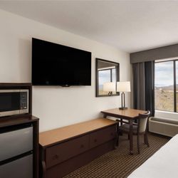 Tombstone Grand Hotel, a Baymont by Wyndham - Guest room