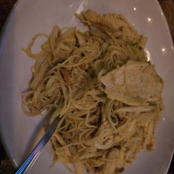 Fat Dragon Chinese Kitchen and Bar - Chicken and rice noodles - Chinese Near Me - Richmond, Virginia Fat Dragon Chinese Kitchen and Bar - Chicken and rice noodles - Chinese Near Me - Richmond, Virginia