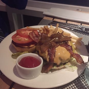 Jake's - Chef's burger - New American Near Me - Del Mar, California