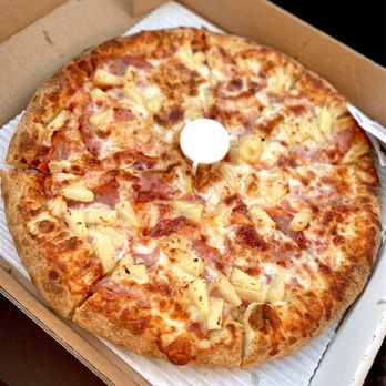 Seniore’s Pizza - Hawaiian pizza (medium size) - Pizza Near Me - Sacramento, California Seniore’s Pizza - Hawaiian pizza (medium size) - Pizza Near Me - Sacramento, California