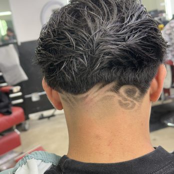 El Dorado Barbershop - Barbers Near Me - Kent , Washington El Dorado Barbershop - Barbers Near Me - Kent , Washington