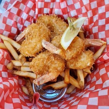 Big Daddy's Fish Fry - Coconut shrimp and chips - Fish & Chips Near Me - Tofino, British Columbia