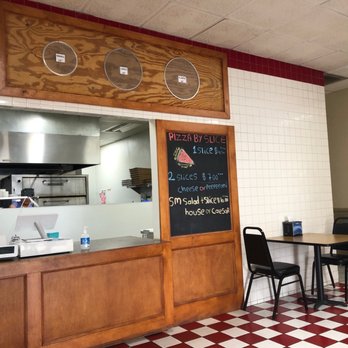 Togos Kitchen Pizza - Interior - Pizza Near Me - Vista, California Togos Kitchen Pizza - Interior - Pizza Near Me - Vista, California
