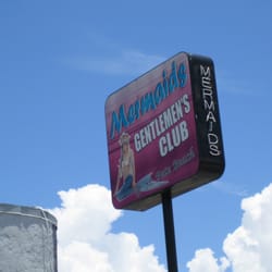 Mermaids Gentleman's Club - Signage