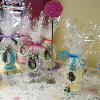 Saratori's Pastry Shop - Bakeries Near Me - Albuquerque, New Mexico