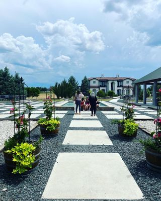 19th Hole Wine Tours