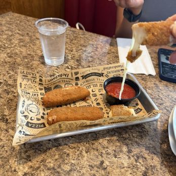 Falcon's Handcrafted Sandwiches - Mozzarella sticks - Sandwiches Near Me - Chicago, Illinois