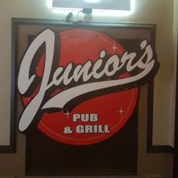 Juniors Pub and Grill