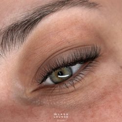 The Lash Lounge - Hybrid lashes by our stylist, Nesha