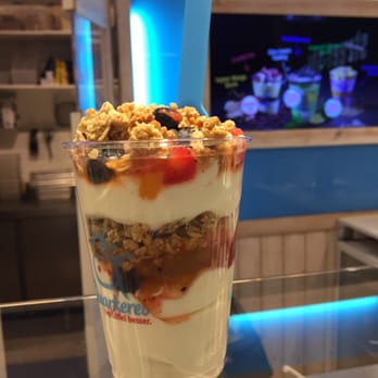 Quarkerei - Fit Macher - Ice Cream & Frozen Yogurt Near Me - Hamburg, HH Quarkerei - Fit Macher - Ice Cream & Frozen Yogurt Near Me - Hamburg, HH