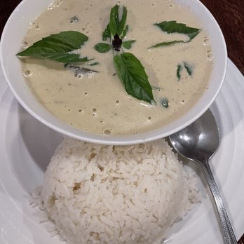 Yum Thai Restaurant - Green Curry - Thai Near Me - Forest Park, Illinois Yum Thai Restaurant - Green Curry - Thai Near Me - Forest Park, Illinois