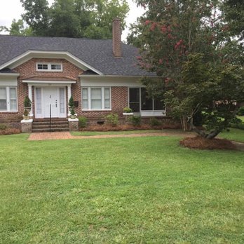 Lees Lawn Care - Comprehensive Lawn Care Solutions Tailored to Your Needs. - Lawn Services Near Me