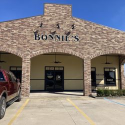 Bonnie's - Front