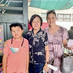 Chiao Hsin Chinese Language School - With 王老師 who was my teacher back in the day!