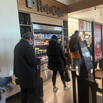 OAKLAND INTERNATIONAL AIRPORT - Updated January 2026 - 2594 Photos