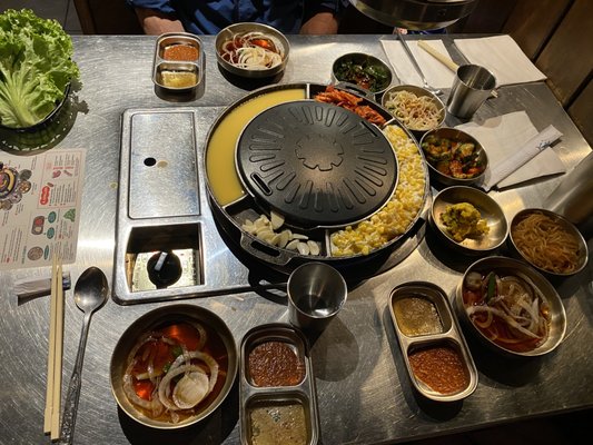 Daldongnae Korean BBQ - MTL Bishop by null